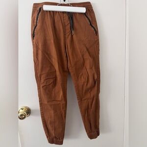 Plugg Men’s Twill Utility Jogger Pants Zip Pockets Drawstring Waist Khaki Small